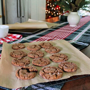 soft and chewy gingersnap cookies